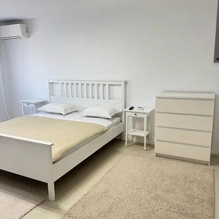 Madalina Apartment *